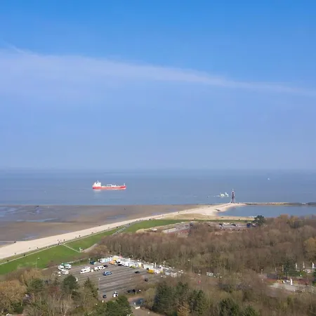 Apartment Trafalgar 323