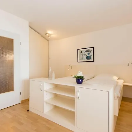 Trafalgar 323 Apartament Cuxhaven