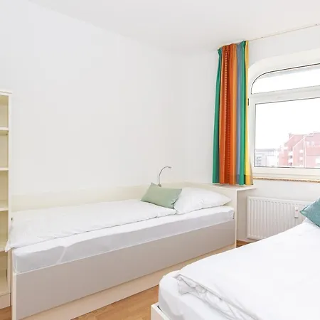 Apartment Trafalgar 323 *